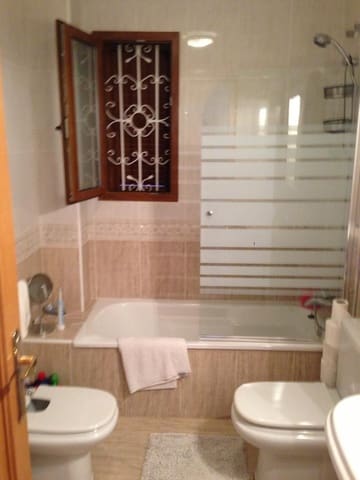 3 quarto Moradia para arrendar em Finestrat com piscina - 3 490 € (Ref: 10100442)