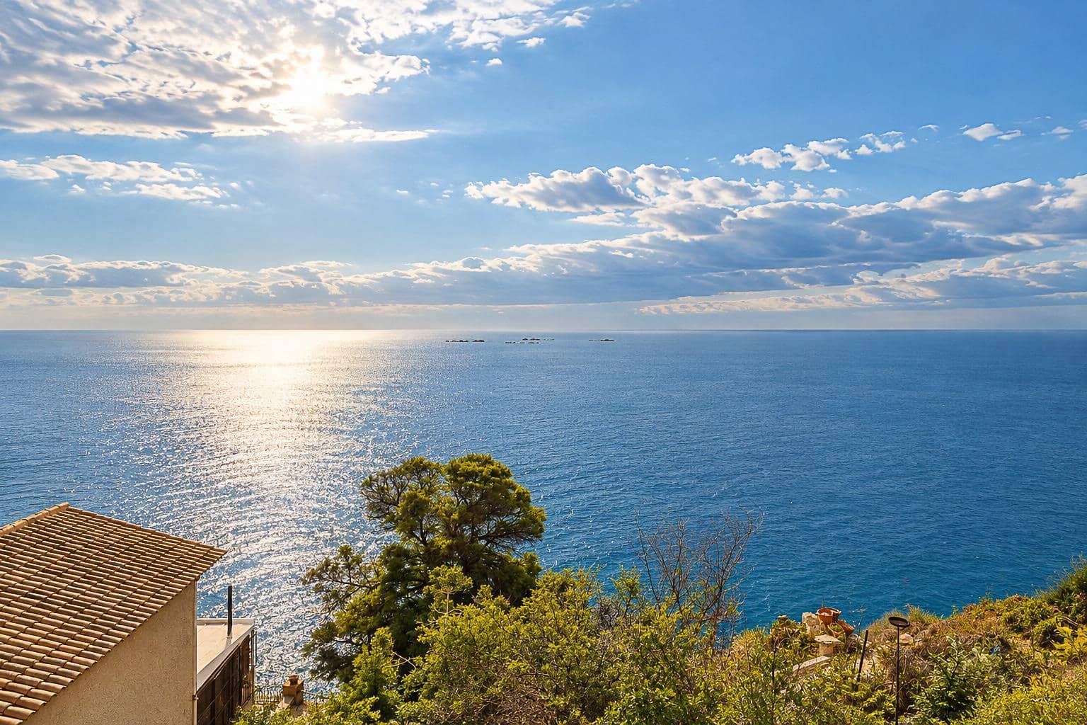 3 soveværelse Bungalow til salg i El Campello med swimmingpool garage - € 650.000 (Ref: 10100444)