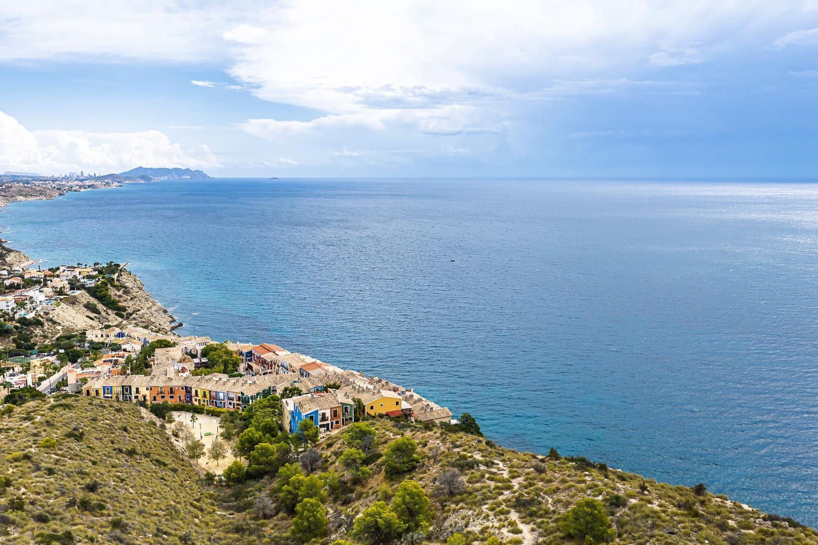 3 soveværelse Bungalow til salg i El Campello med swimmingpool garage - € 650.000 (Ref: 10100444)