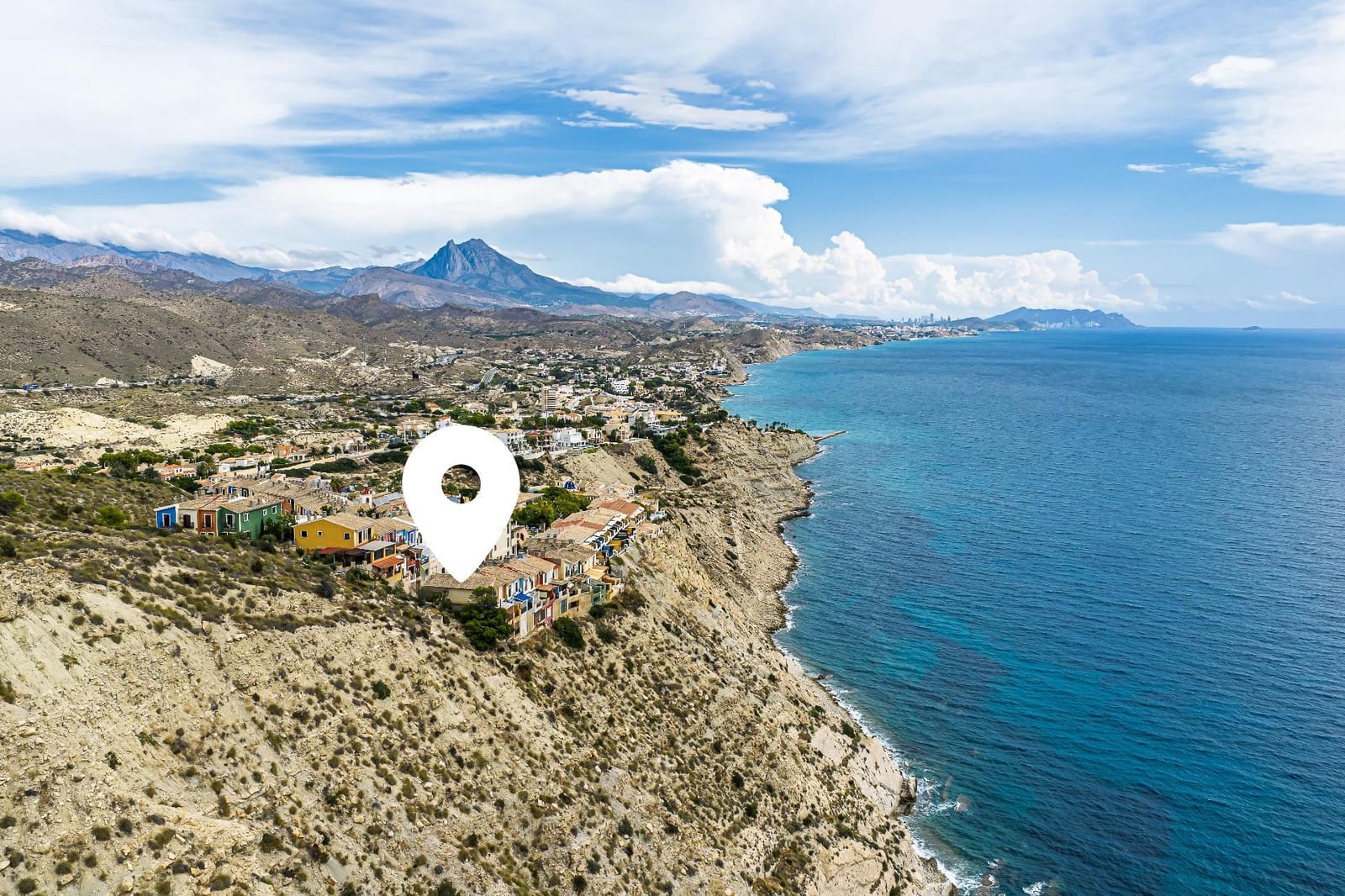 3 soveværelse Bungalow til salg i El Campello med swimmingpool garage - € 650.000 (Ref: 10100444)