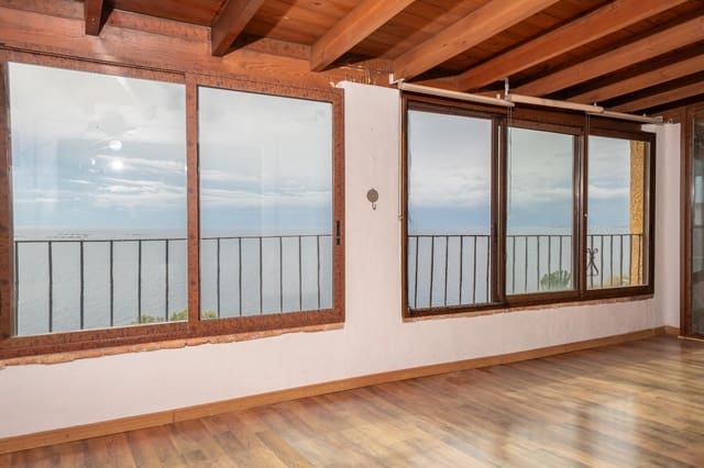 3 Zimmer Bungalow zu verkaufen in El Campello mit Pool Garage - 650.000 € (Ref: 10100444)