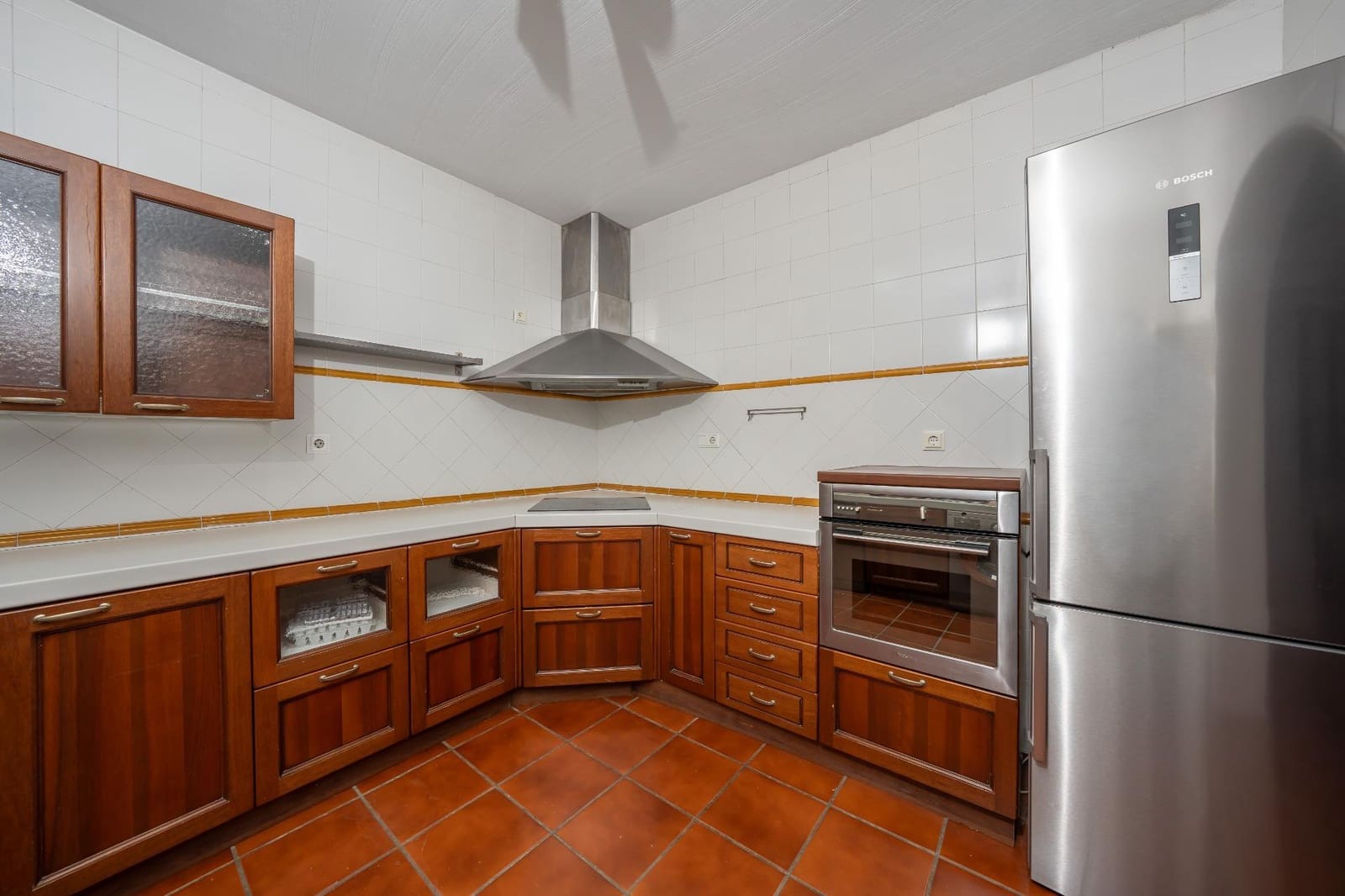 3 bedroom Bungalow for sale in El Campello with pool garage - € 650,000 (Ref: 10100444)