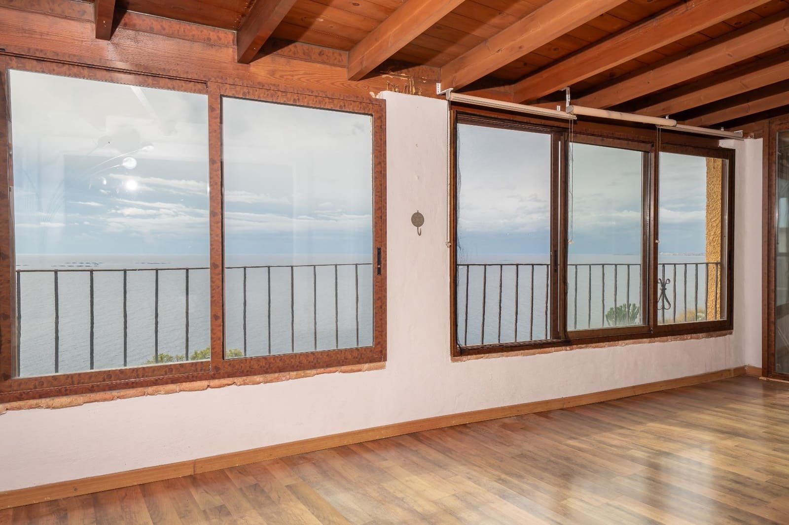 3 bedroom Bungalow for sale in El Campello with pool garage - € 650,000 (Ref: 10100444)