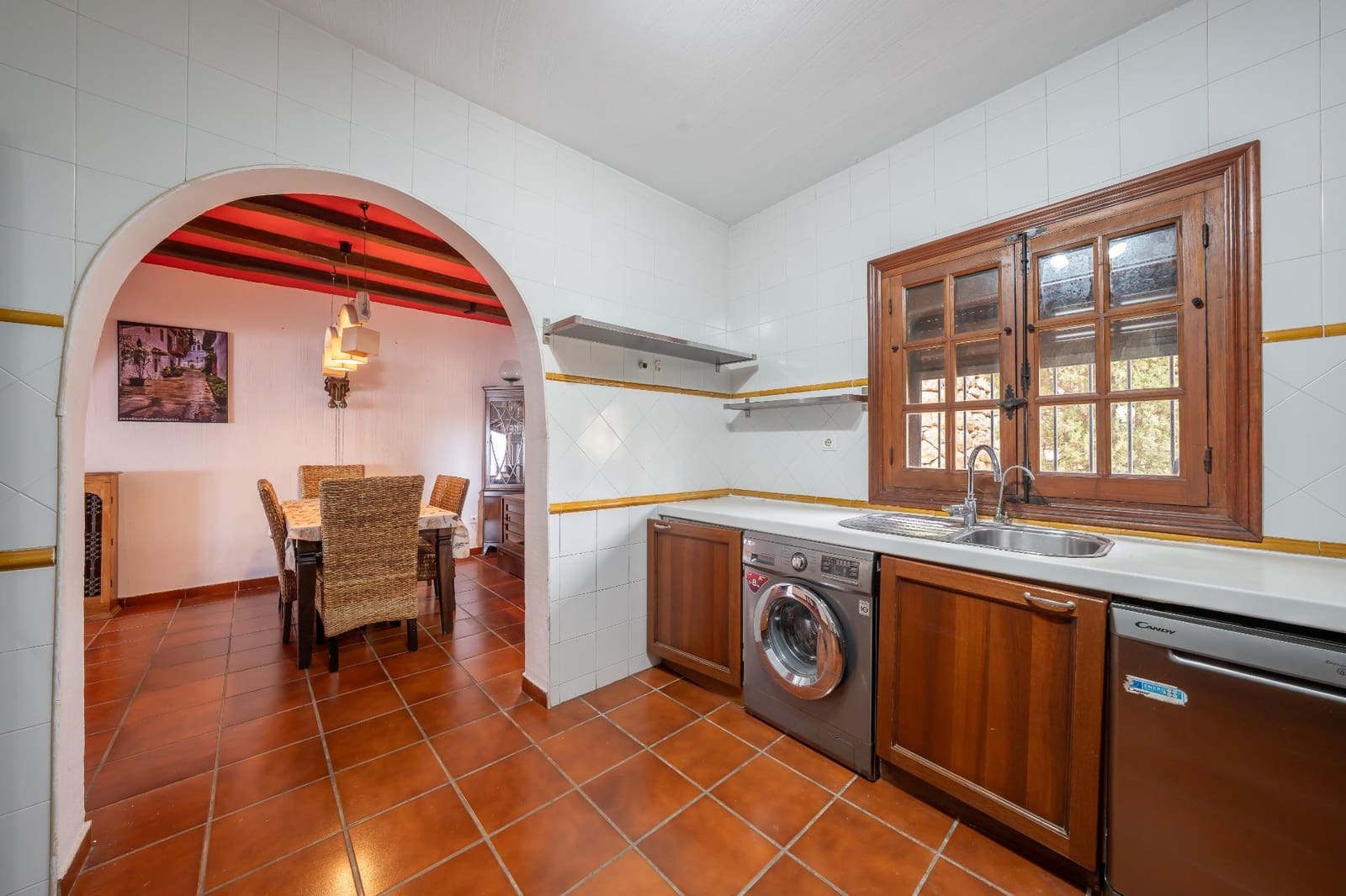 3 bedroom Bungalow for sale in El Campello with pool garage - € 650,000 (Ref: 10100444)