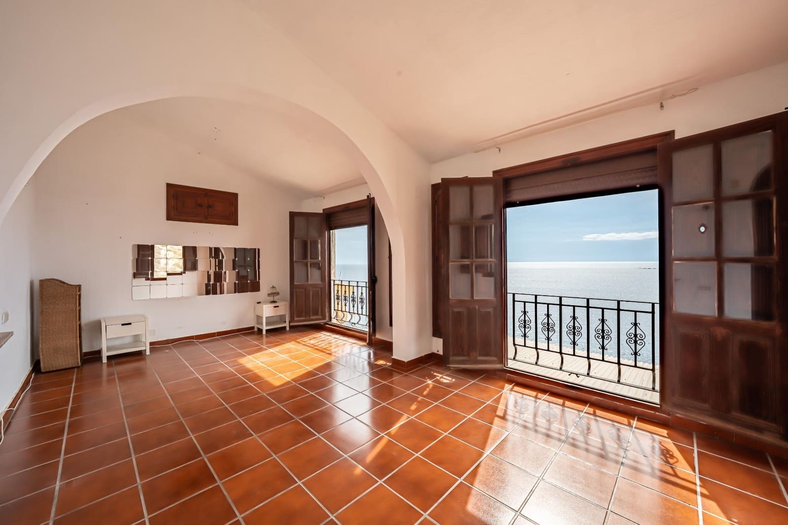 3 bedroom Bungalow for sale in El Campello with pool garage - € 650,000 (Ref: 10100444)