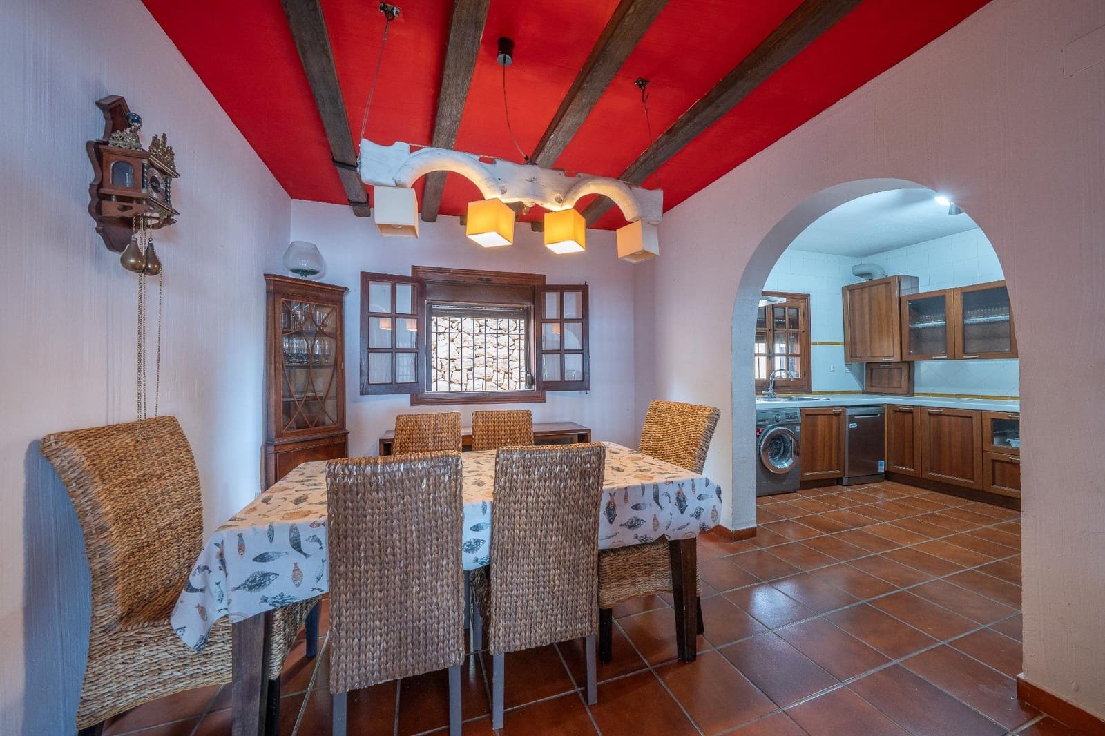 3 bedroom Bungalow for sale in El Campello with pool garage - € 650,000 (Ref: 10100444)