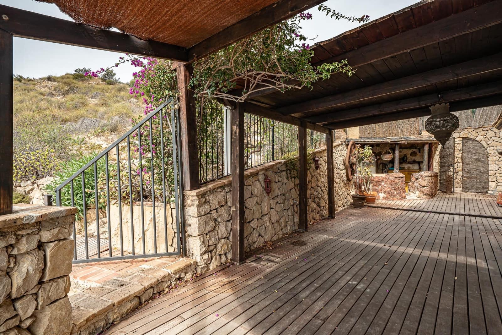 3 bedroom Bungalow for sale in El Campello with pool garage - € 650,000 (Ref: 10100444)