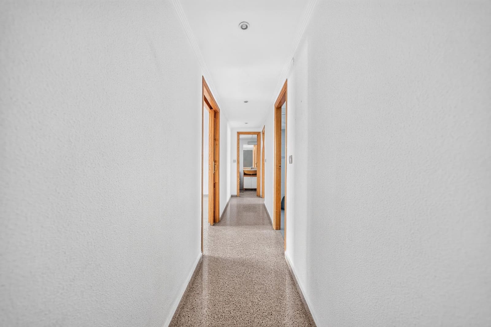 2 chambre Penthouse à vendre à Alicante ville avec garage - 220 000 € (Ref: 10115876)