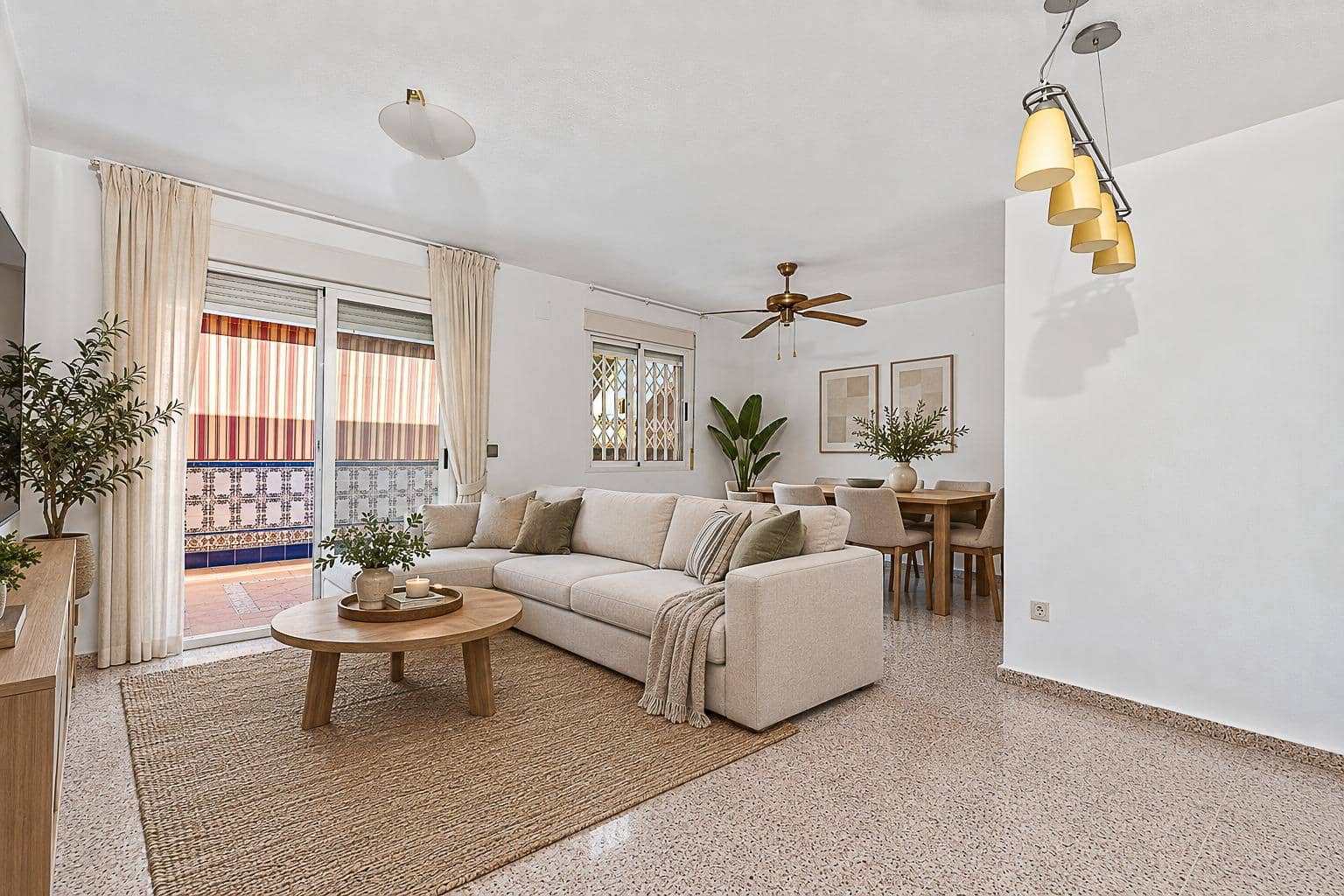 2 chambre Penthouse à vendre à Alicante ville avec garage - 220 000 € (Ref: 10115876)