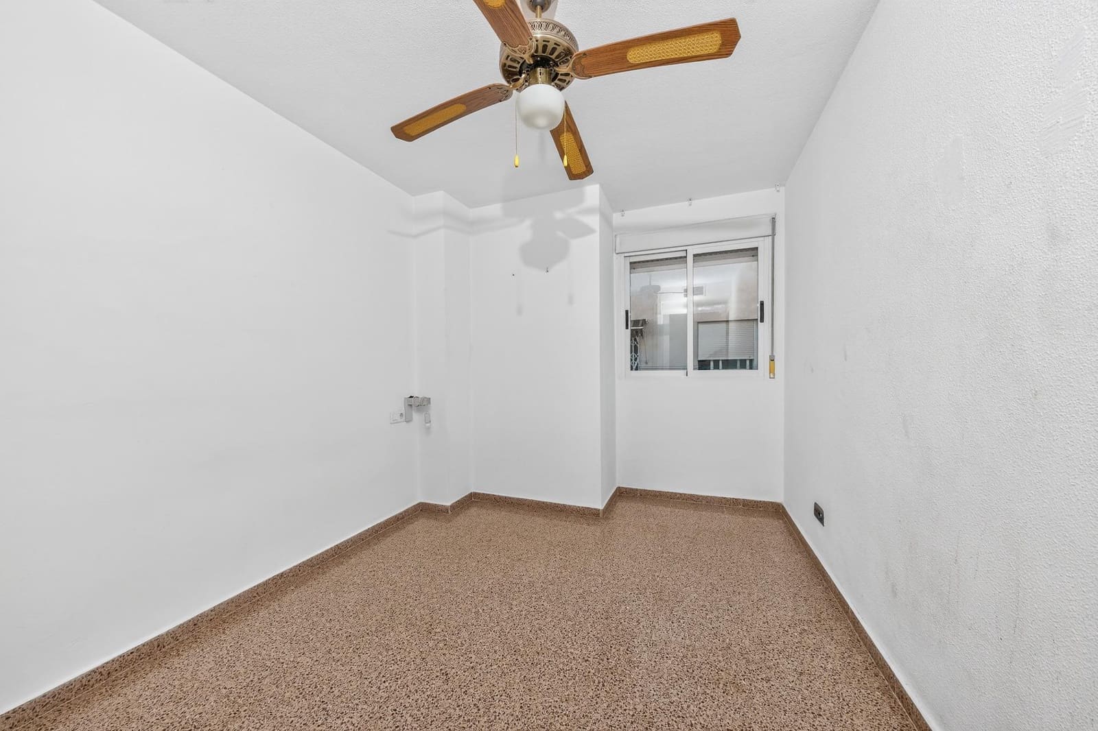 2 chambre Penthouse à vendre à Alicante ville avec garage - 220 000 € (Ref: 10115876)