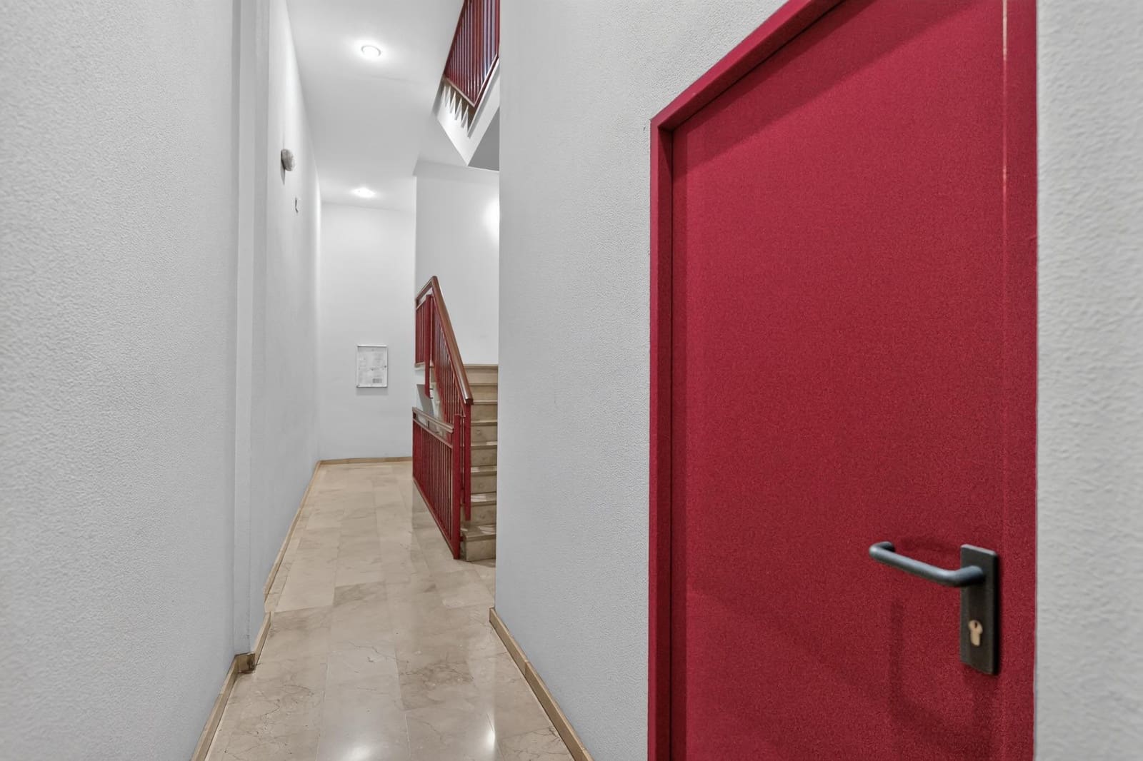 2 chambre Penthouse à vendre à Alicante ville avec garage - 220 000 € (Ref: 10115876)
