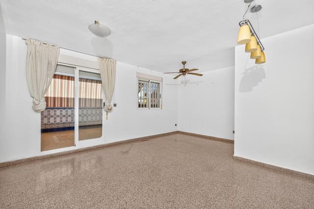 2 chambre Penthouse à vendre à Alicante ville avec garage - 220 000 € (Ref: 10115876)