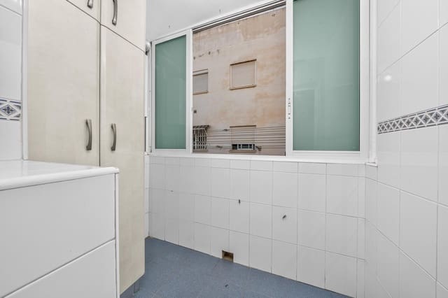 2 chambre Penthouse à vendre à Alicante ville avec garage - 220 000 € (Ref: 10115876)