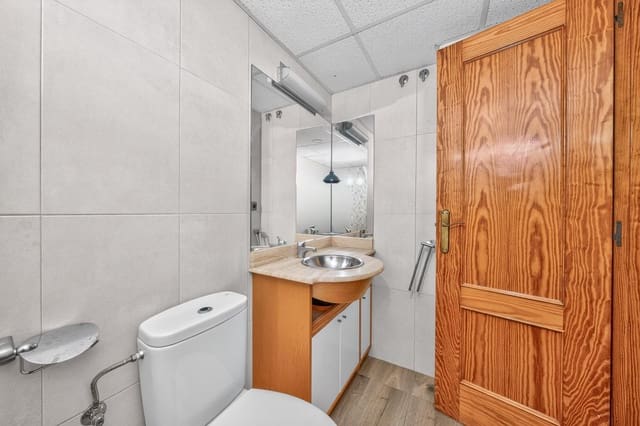 2 chambre Penthouse à vendre à Alicante ville avec garage - 220 000 € (Ref: 10115876)