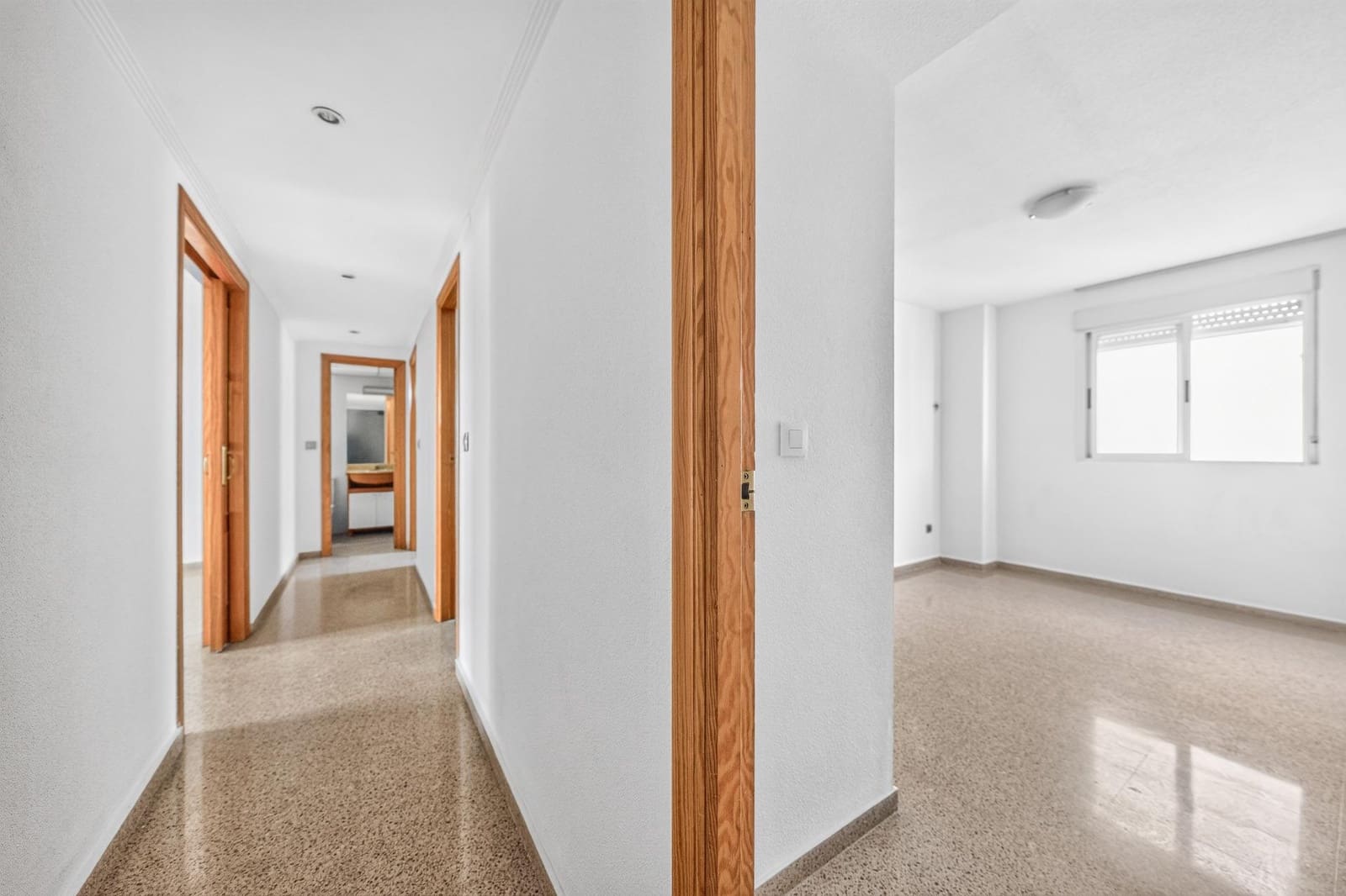 2 chambre Penthouse à vendre à Alicante ville avec garage - 220 000 € (Ref: 10115876)