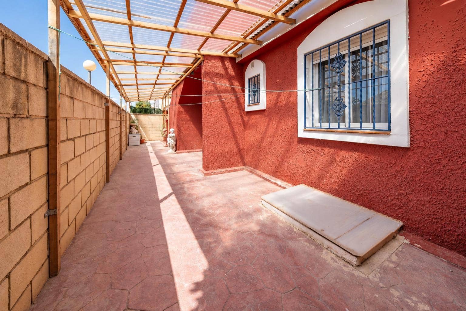 7 sypialnia Willa na sprzedaż w Monforte del Cid z basenem - 800 000 € (Ref: 10115877)