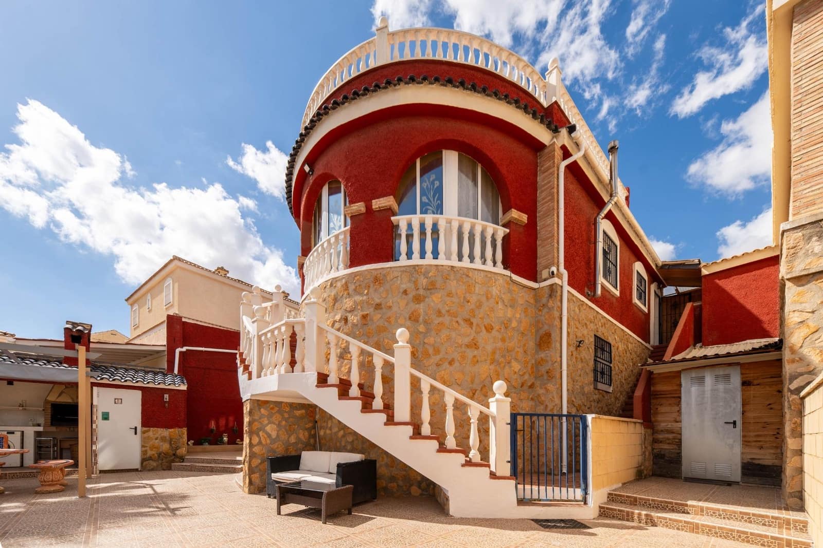 7 sypialnia Willa na sprzedaż w Monforte del Cid z basenem - 800 000 € (Ref: 10115877)