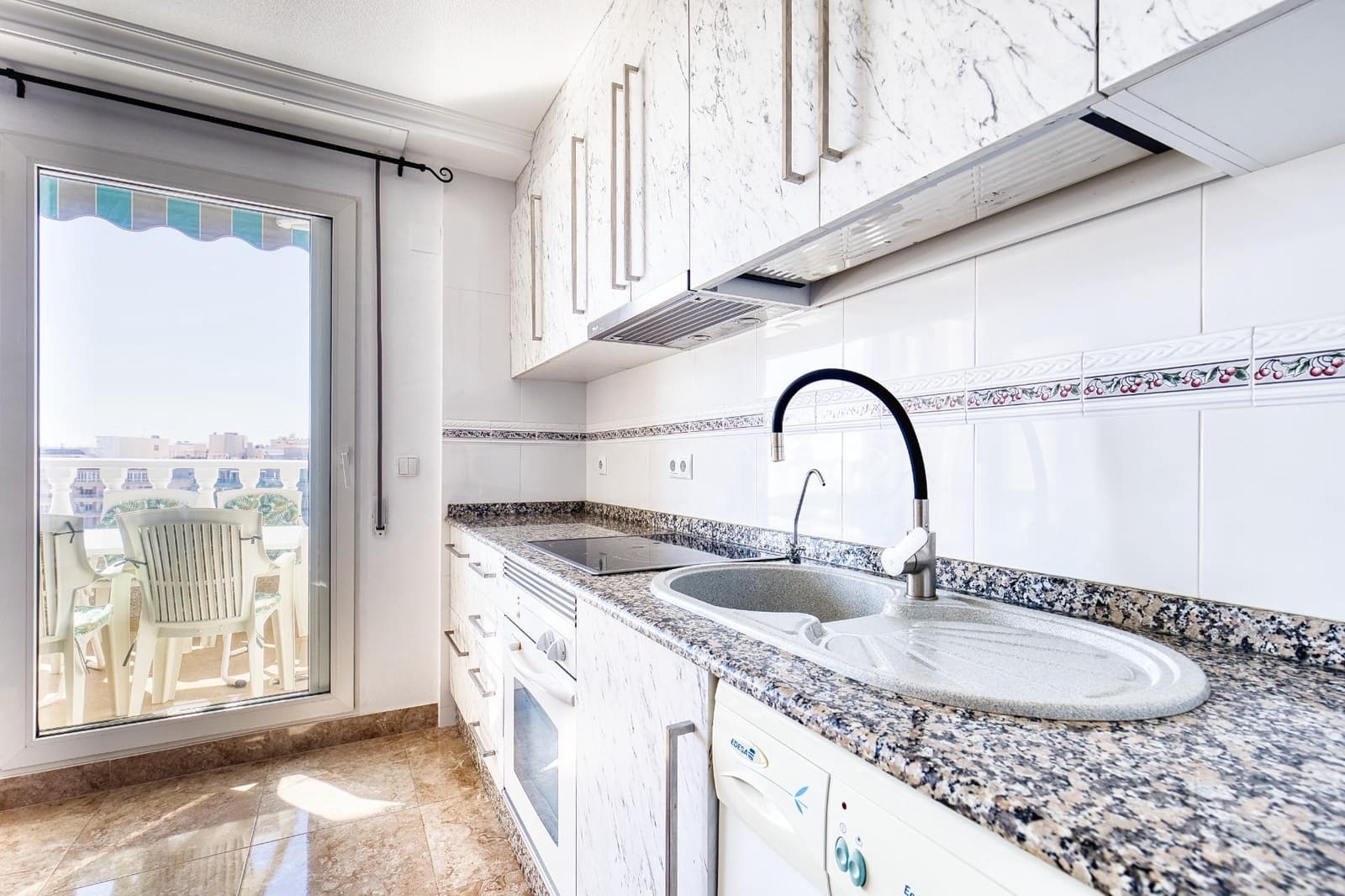 3 soverom Penthouse til salgs i Torrevieja - € 225 000 (Ref: 10129489)