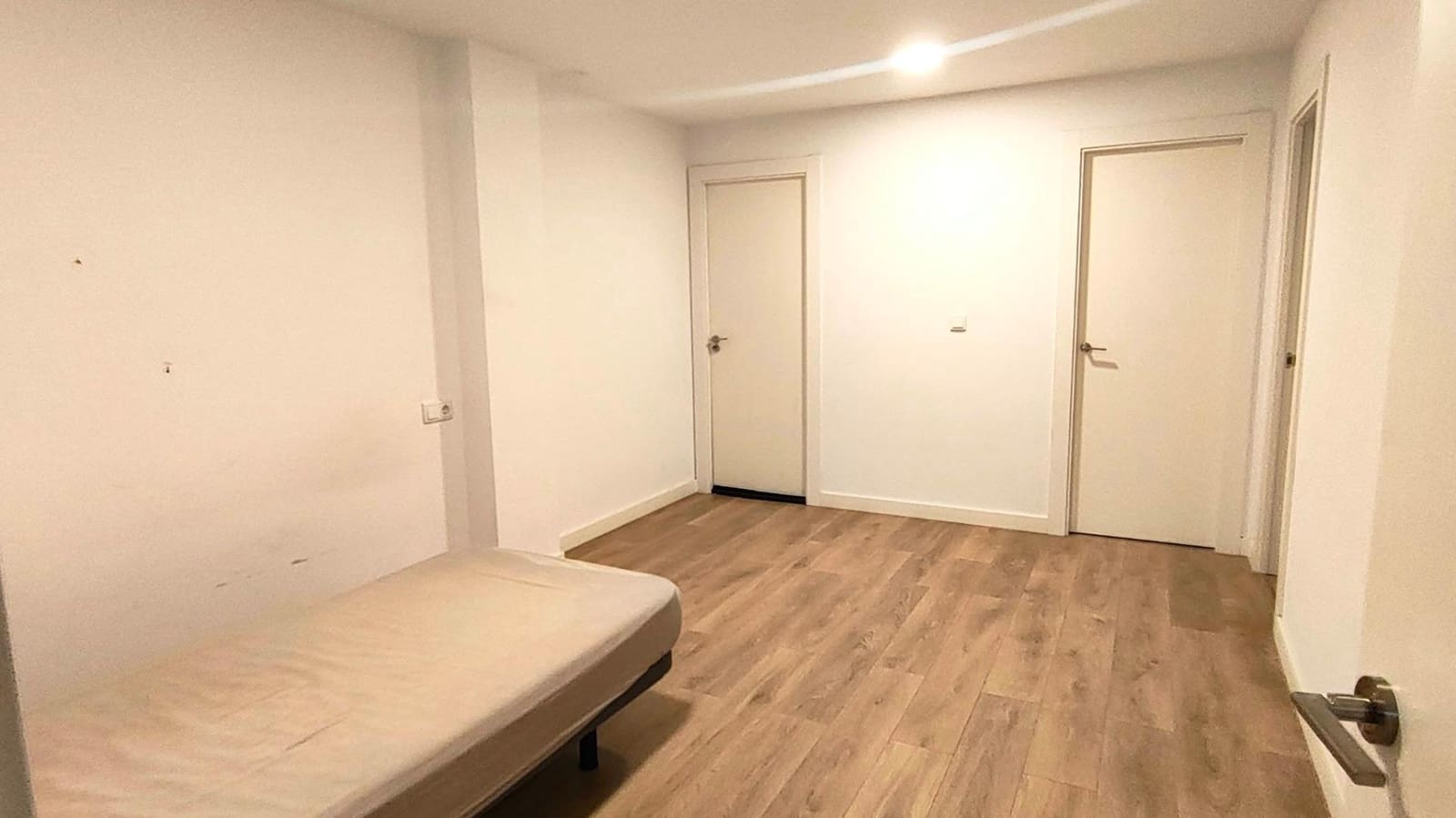 Comercial para venda em Elche / Elx - 60 000 € (Ref: 10129492)