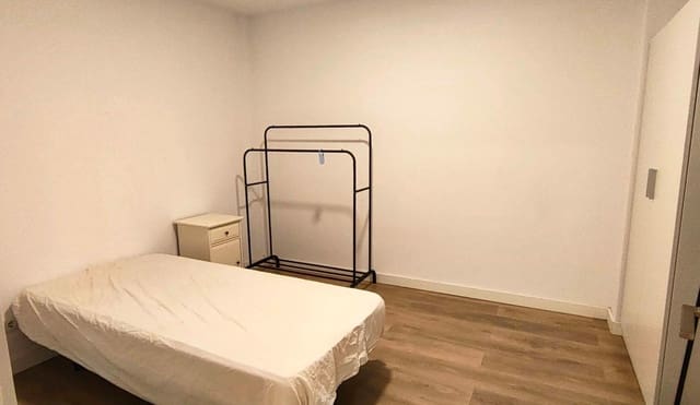 Comercial para venda em Elche / Elx - 60 000 € (Ref: 10129492)