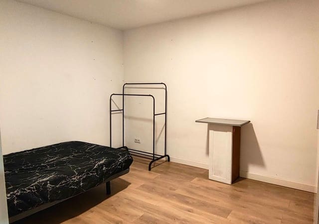Comercial para venda em Elche / Elx - 60 000 € (Ref: 10129492)