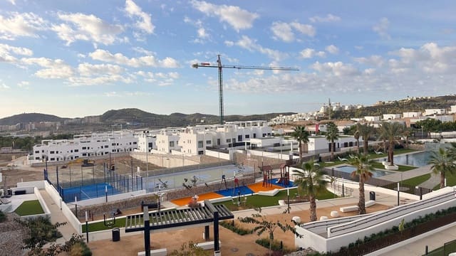 Apartamento de 2 habitaciones en Balcón de Finestrat - Terra Marina, Finestrat en alquiler con piscina garaje - 2.050 € (Ref: 10131996)