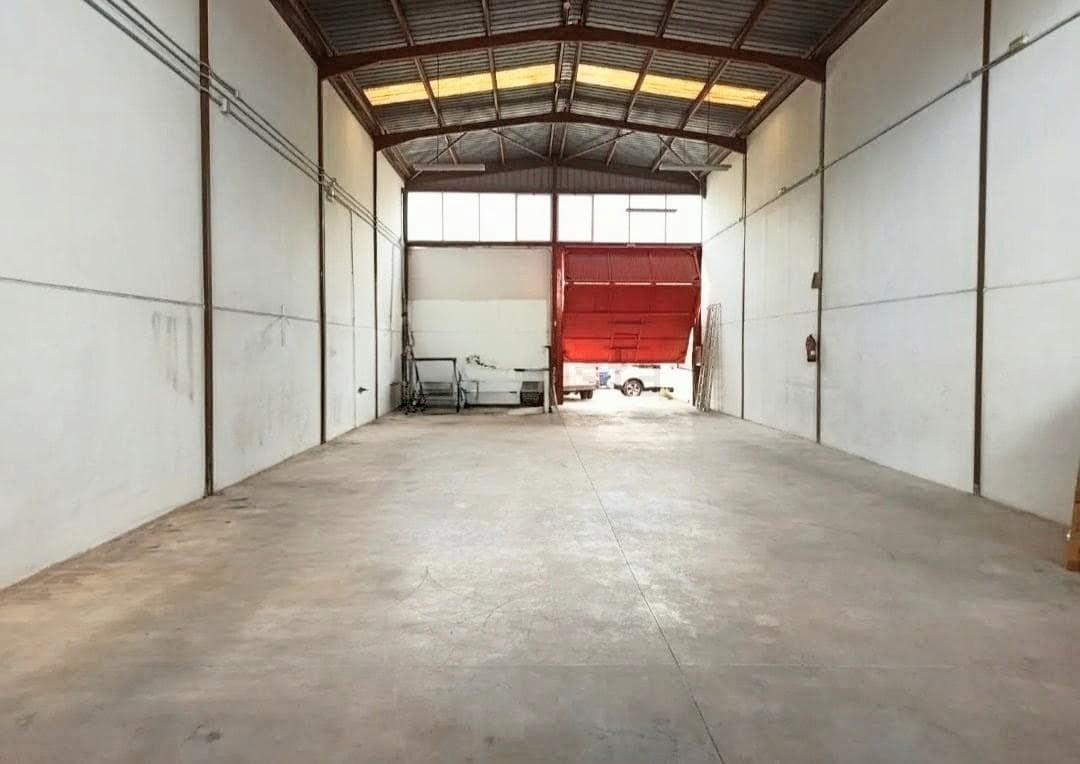 Bedrijf te huur in Finestrat met garage - € 2.200 (Ref: 10136057)