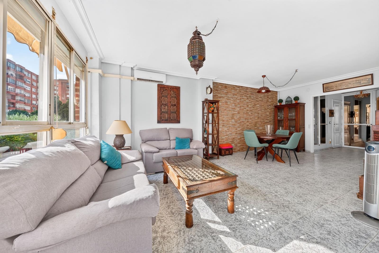 3 soverom Leilighet til salgs i Alicante by med svømmebasseng - € 250 000 (Ref: 10142621)