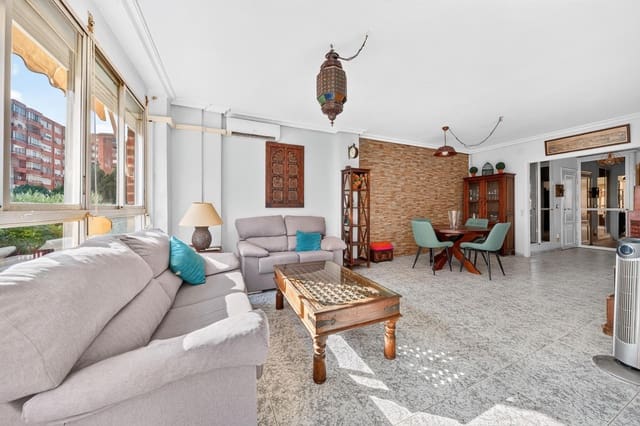 3 soverom Leilighet til salgs i Alicante by med svømmebasseng - € 250 000 (Ref: 10142621)