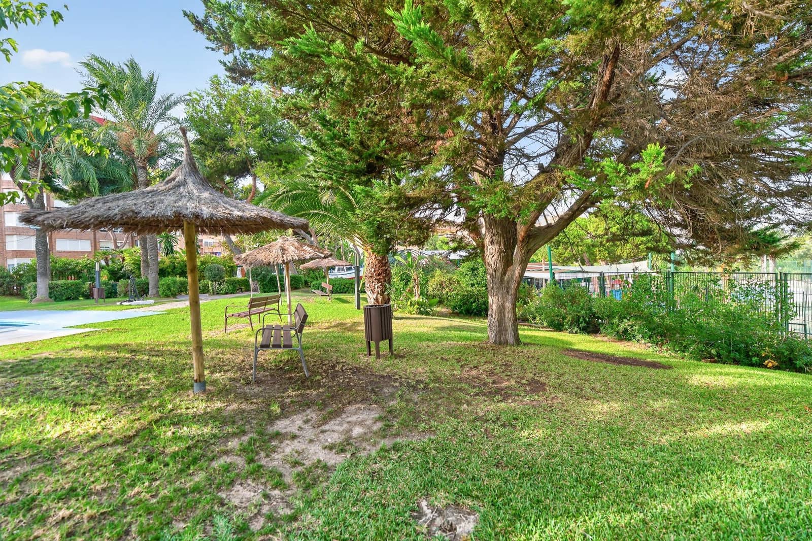 3 soverom Leilighet til salgs i Alicante by med svømmebasseng - € 250 000 (Ref: 10142621)