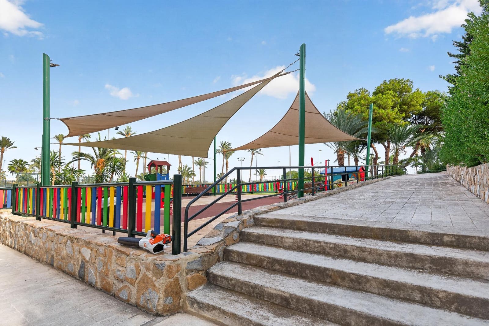 3 soverom Leilighet til salgs i Alicante by med svømmebasseng - € 250 000 (Ref: 10142621)