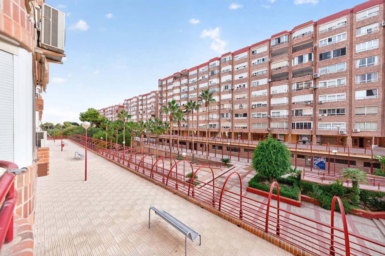 3 soverom Leilighet til salgs i Alicante by med svømmebasseng - € 250 000 (Ref: 10142621)