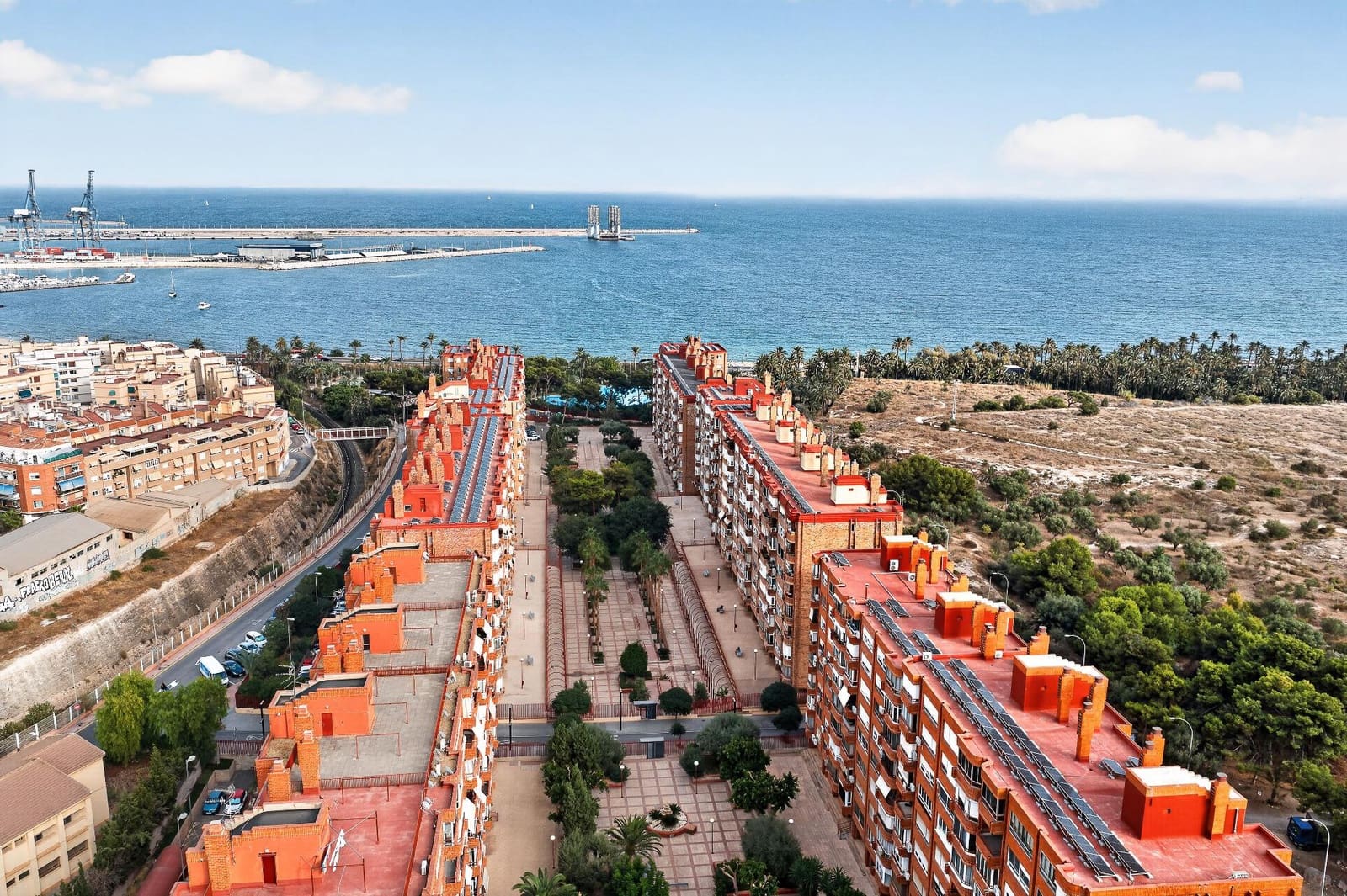 3 soverom Leilighet til salgs i Alicante by med svømmebasseng - € 250 000 (Ref: 10142621)