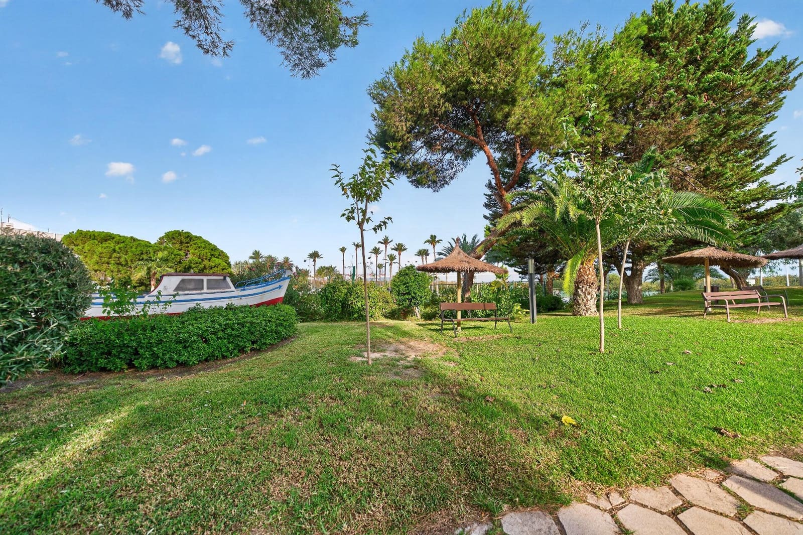 3 soverom Leilighet til salgs i Alicante by med svømmebasseng - € 250 000 (Ref: 10142621)