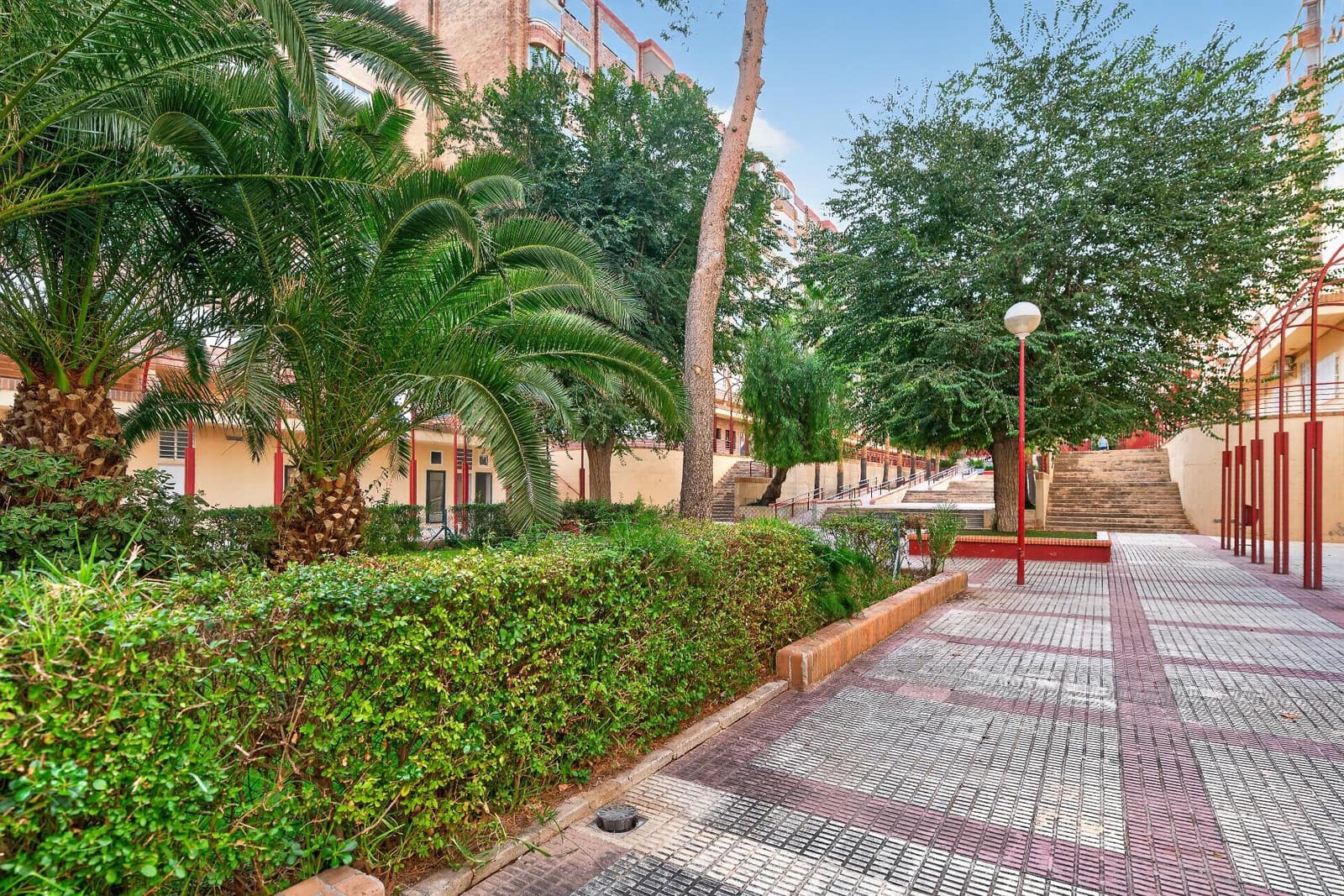 3 soverom Leilighet til salgs i Alicante by med svømmebasseng - € 250 000 (Ref: 10142621)