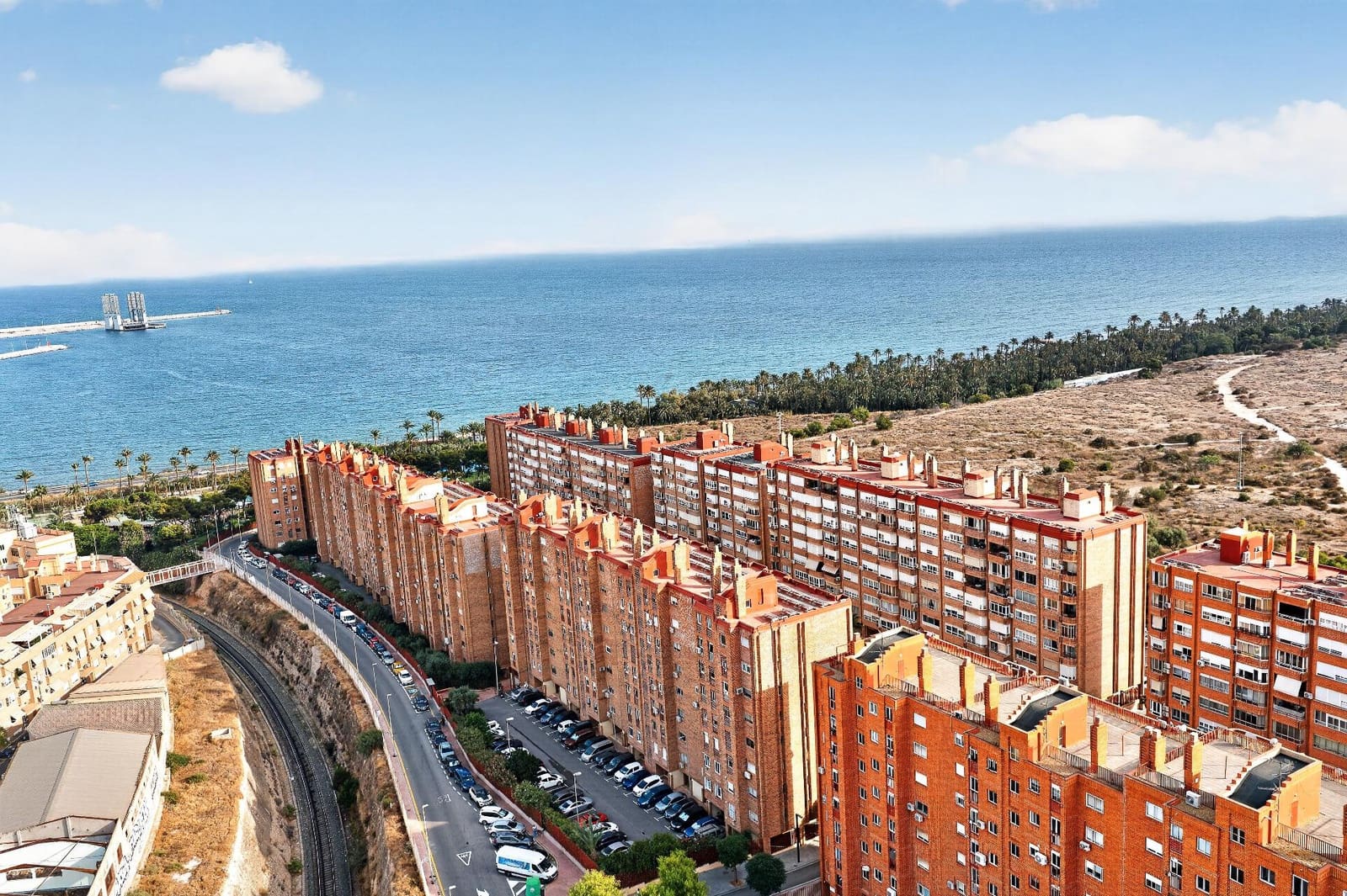 3 soverom Leilighet til salgs i Alicante by med svømmebasseng - € 250 000 (Ref: 10142621)