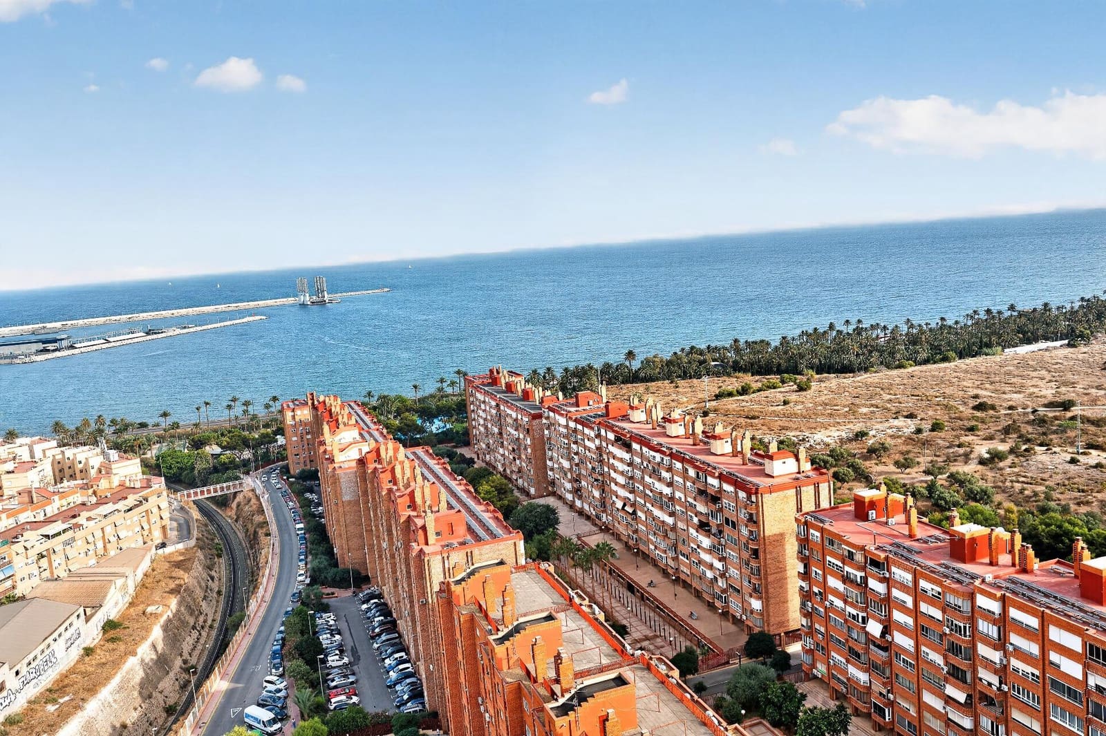 3 soverom Leilighet til salgs i Alicante by med svømmebasseng - € 250 000 (Ref: 10142621)
