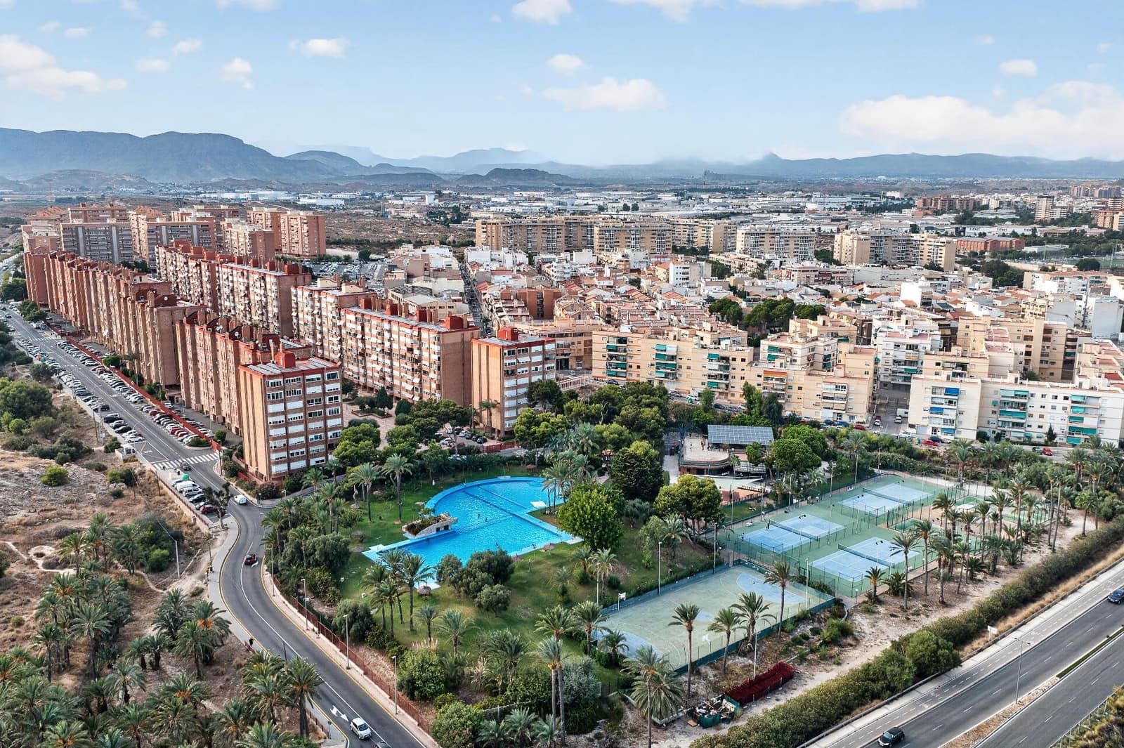 3 soverom Leilighet til salgs i Alicante by med svømmebasseng - € 250 000 (Ref: 10142621)