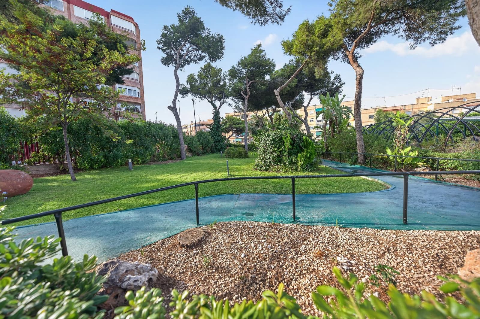 3 soverom Leilighet til salgs i Alicante by med svømmebasseng - € 250 000 (Ref: 10142621)