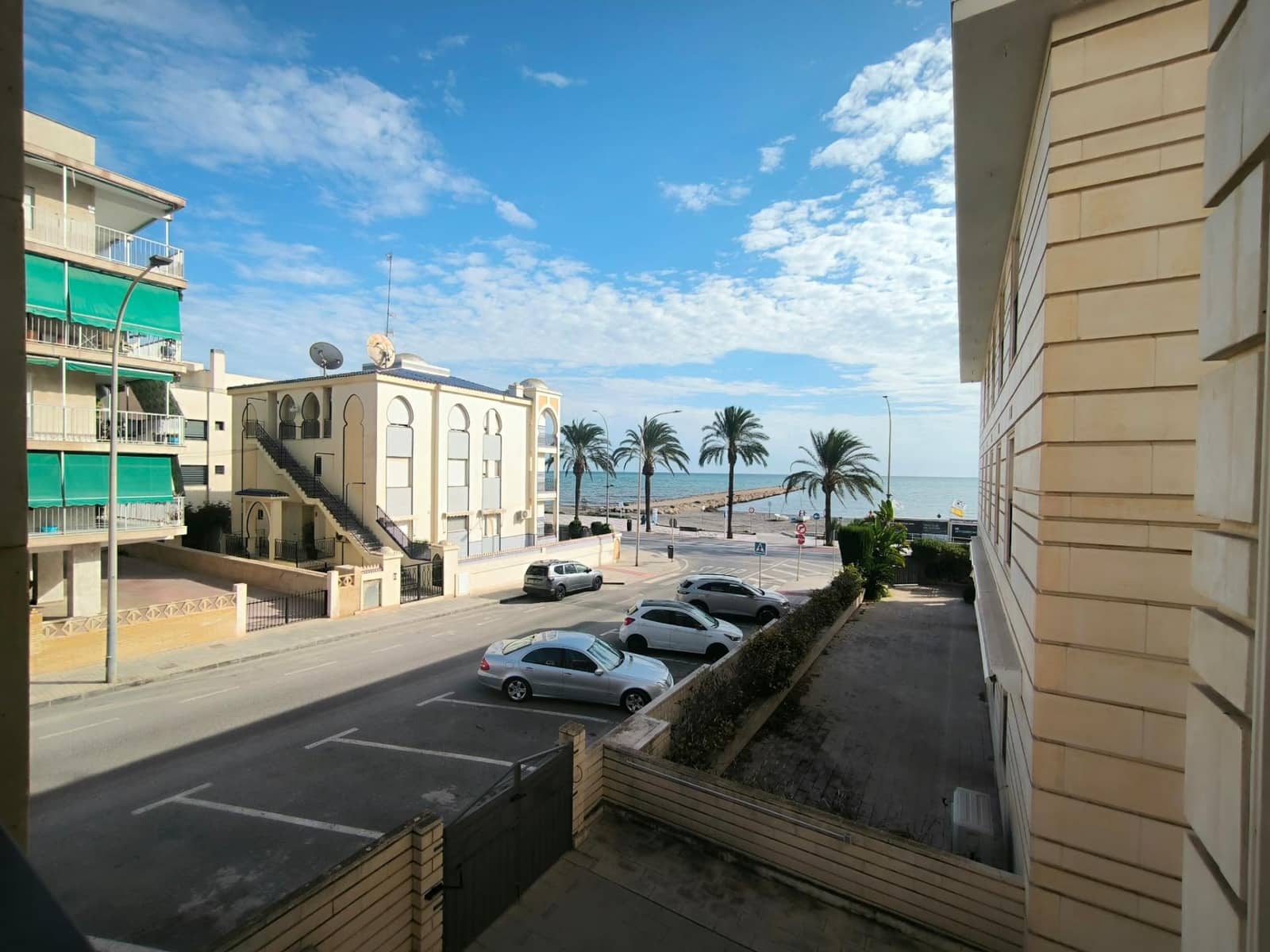 3 bedroom Flat for rent in Santa Pola with pool garage - € 1,500 (Ref: 10142622)