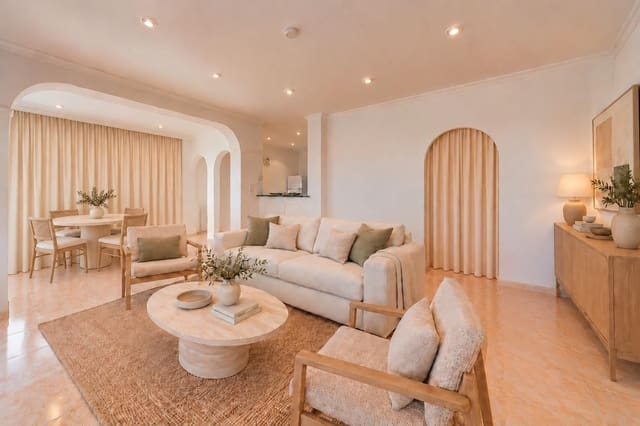 3 soveværelse Villa til salg i Dénia med swimmingpool - € 590.000 (Ref: 10155288)