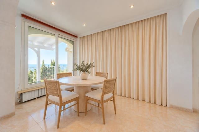 3 soveværelse Villa til salg i Dénia med swimmingpool - € 590.000 (Ref: 10155288)