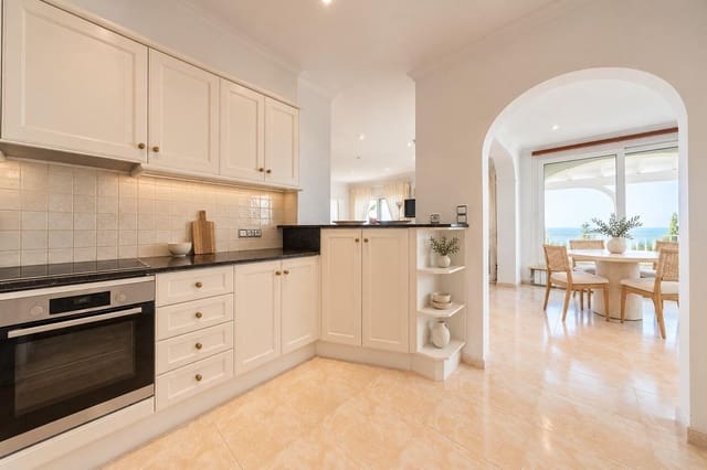 3 soveværelse Villa til salg i Dénia med swimmingpool - € 590.000 (Ref: 10155288)
