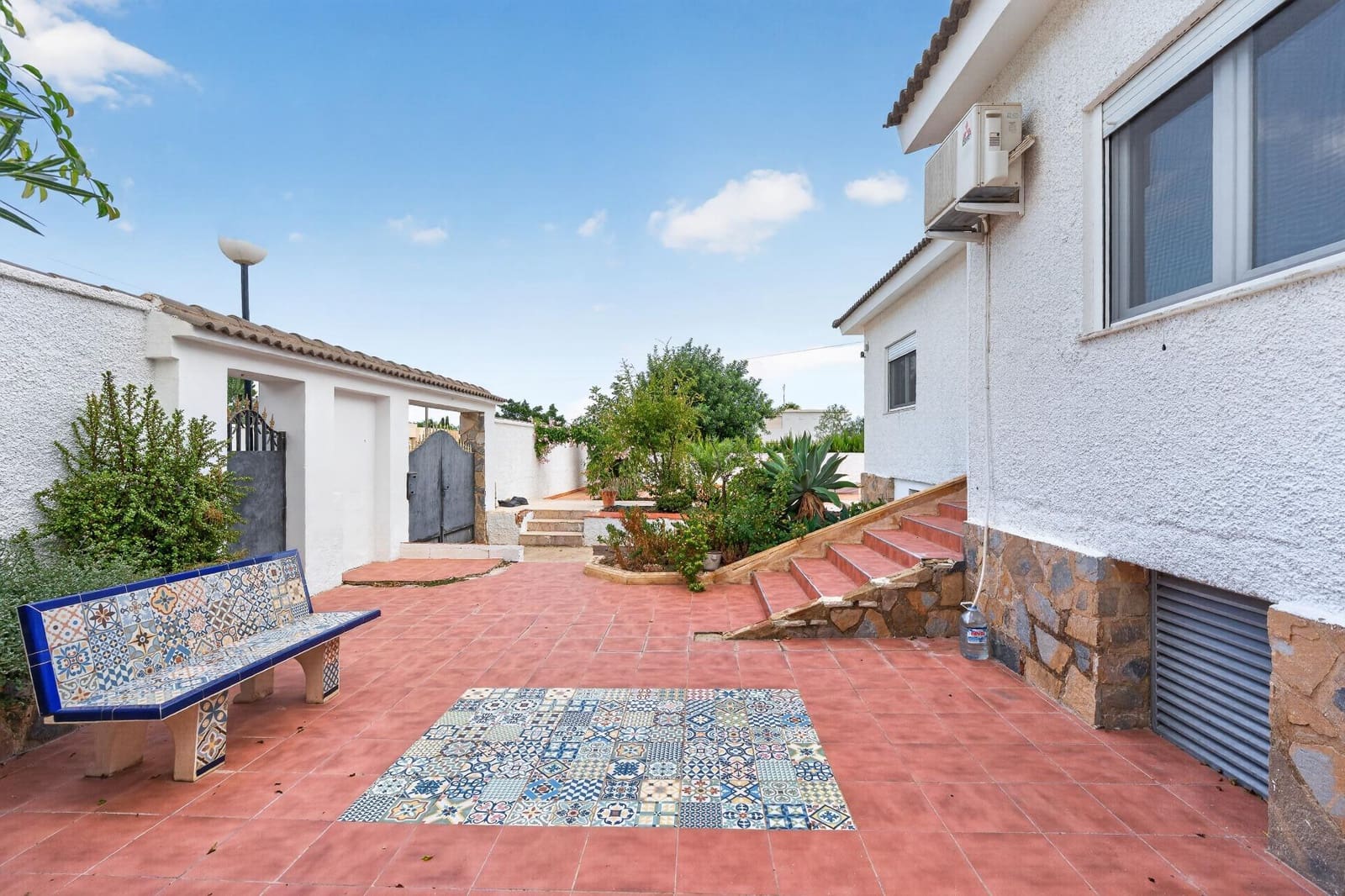 3 bedroom Villa for sale in Muchamiel / Mutxamel with pool - € 585,500 (Ref: 10157915)
