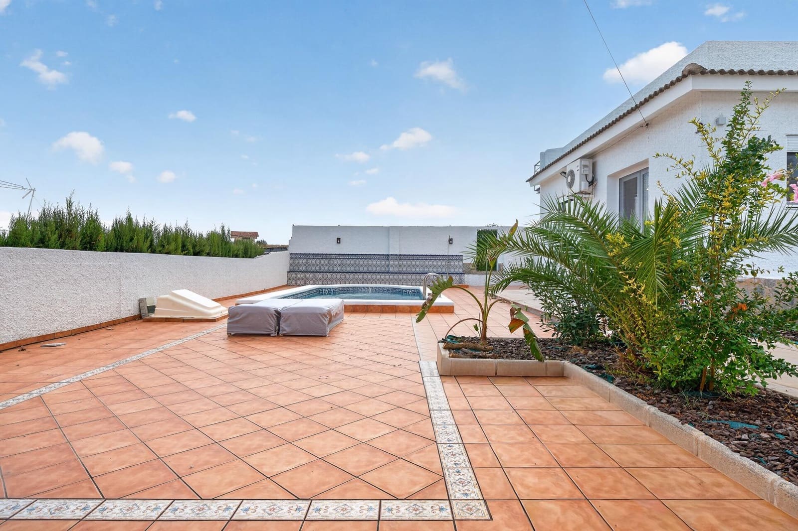 3 bedroom Villa for sale in Muchamiel / Mutxamel with pool - € 585,500 (Ref: 10157915)