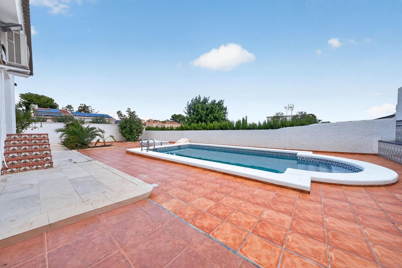 3 bedroom Villa for sale in Muchamiel / Mutxamel with pool - € 585,500 (Ref: 10157915)