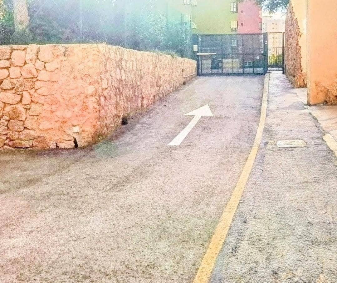 8 bedroom Commercial for sale in Benidorm with garage - € 450,000 (Ref: 10161516)