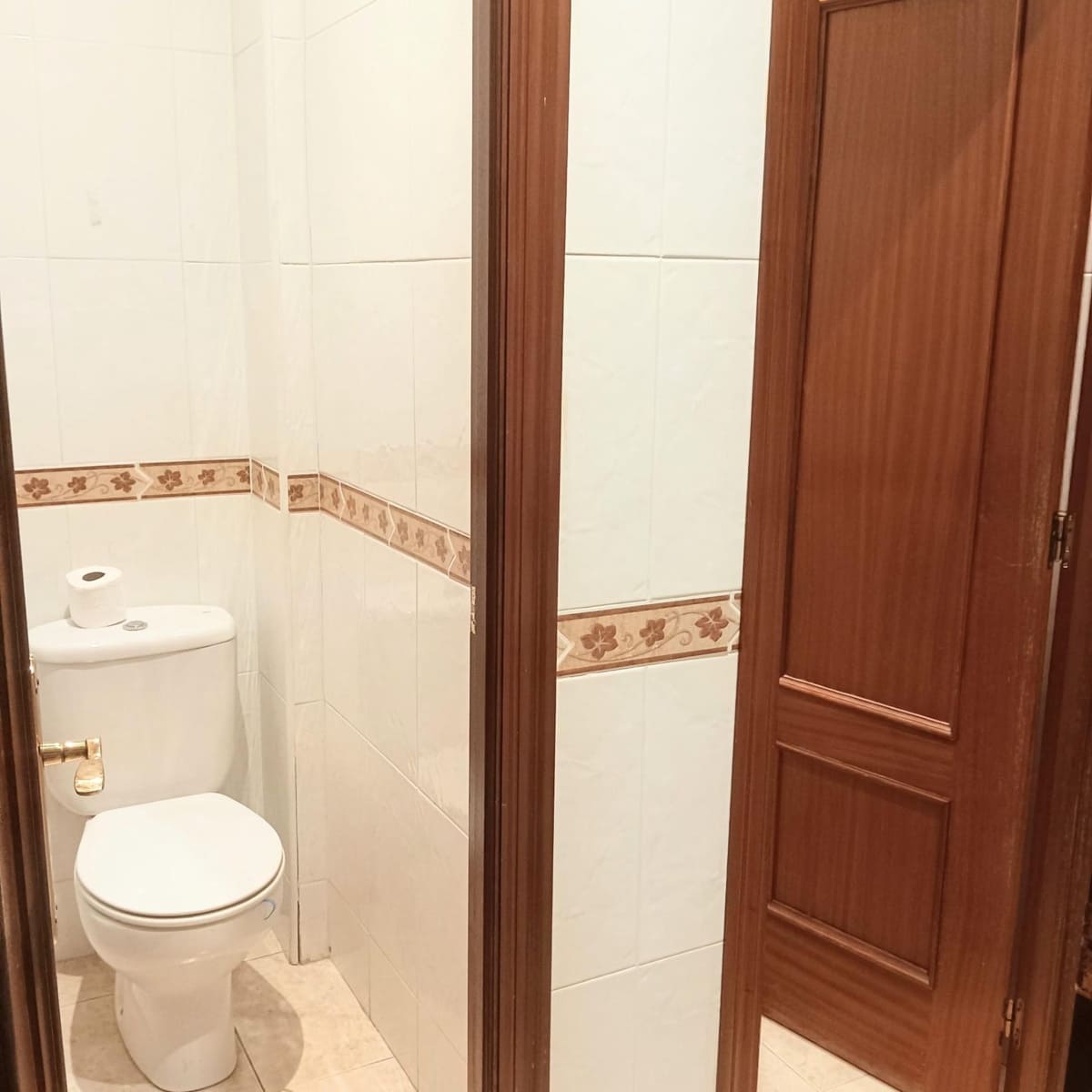8 bedroom Commercial for sale in Benidorm with garage - € 450,000 (Ref: 10161516)
