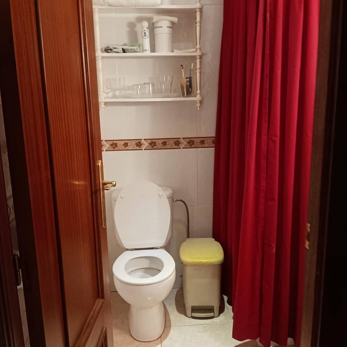 8 bedroom Commercial for sale in Benidorm with garage - € 450,000 (Ref: 10161516)