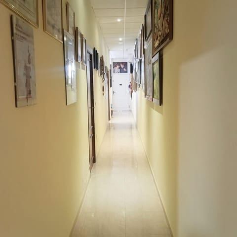 8 chambre Local Commercial à vendre à Juzgados - Plaza de Toros, Benidorm avec garage - 450 000 € (Ref: 10161516)